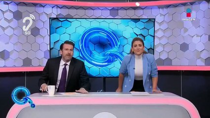 Policía conduce con sus nalgas y patas