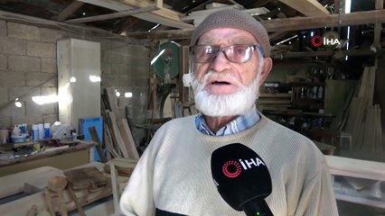 3 Parmağını Kaybettiği Marangozluk Mesleğini Terk Etmedi