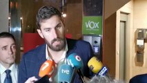 La ultraderecha en Murcia pide la dimisión de Celaá