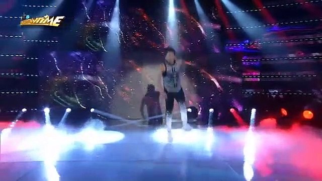 Sample King Jhong itinodo ang performance with Martin, Jed and Yassi