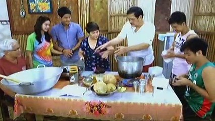 Pamilya Crisostomo, masayang nagtulong-tulong sa paggawa ng Halaya