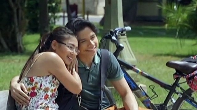 Iris, napansin ang mga pasulyap na tingin ni Basti