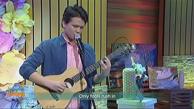 JK sings Can't Help Falling In Love