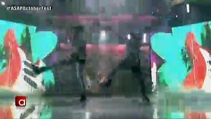 Sarah, Ritz and Gwen fire up the ASAP stage with their sexy dance number