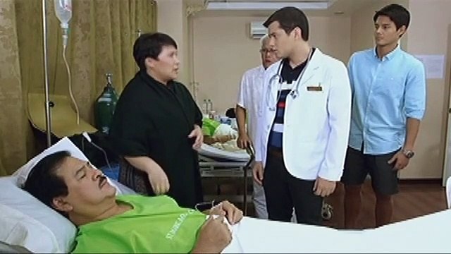 Doc JM, ipinahiram kay Phil ang libro niya ng jokes para basahin kay tatay Emil