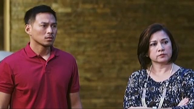 Gloria, lumuhod sa harap ni Mrs. Samonte para sa katahimikan ng kanyang pamilya