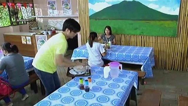 Julian, hindi nakapagpigil na yakapin si Margaret