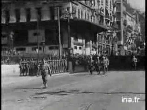 Défilé des goumiers marocains sur la Canebière 01 01 1944