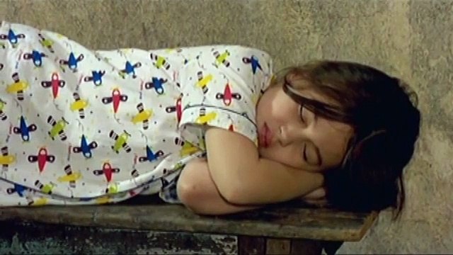 Becca, naluha nang bumalik sa kanilang dating tirahan ni Sara