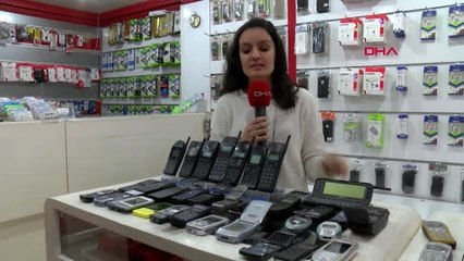 Samsun 30 yıldır cep telefonu biriktiriyor