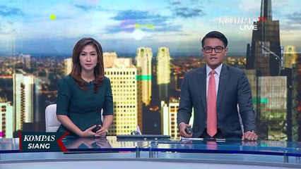 Sebulan Banjir, Siswa di Sidoarjo Sekolah Hanya Pakai Sandal