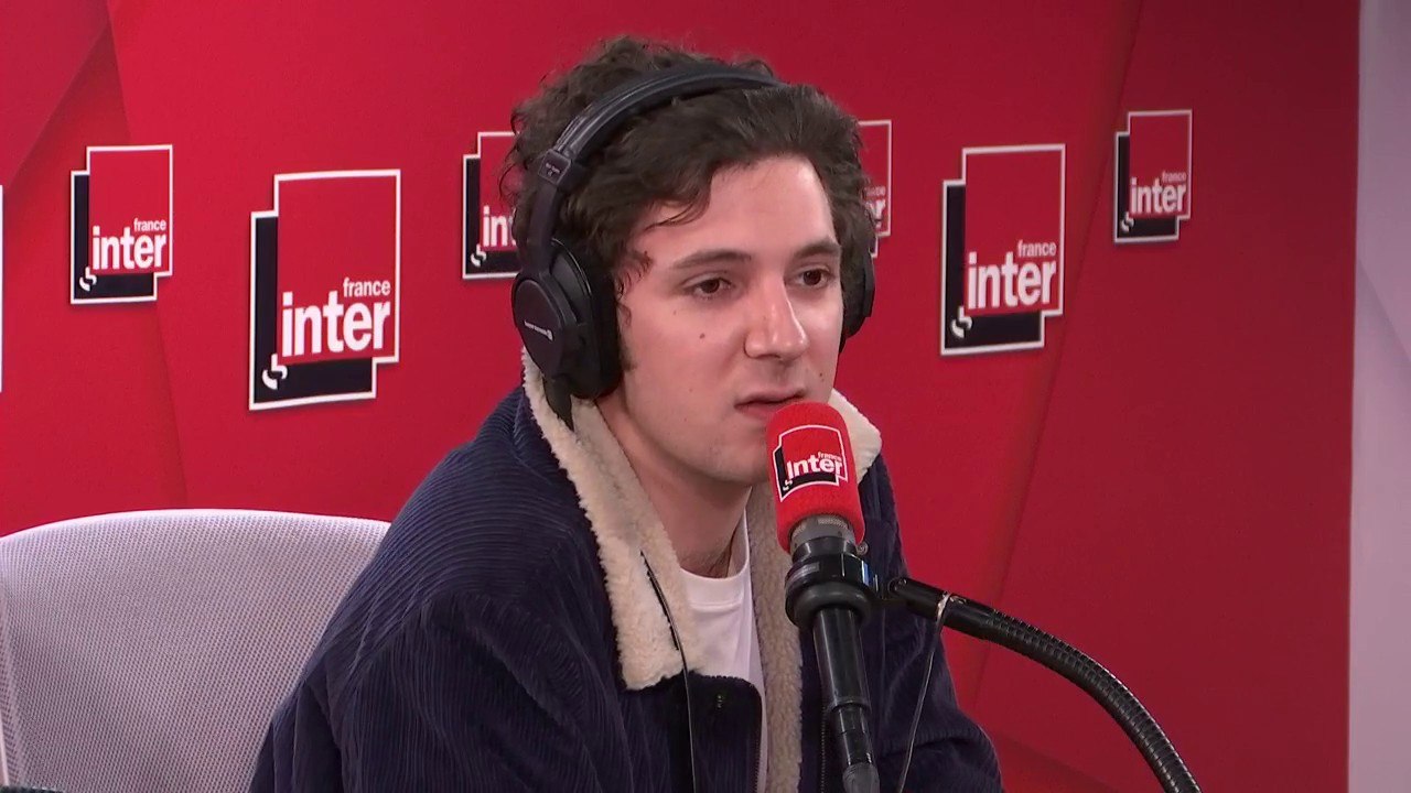 Vincent Lacoste est à l'affiche de "Mes jours de gloire", film dans lequel il campe un personnage à l'adolescence tardive : "C'est l'histoire d'un passage à l'âge adulte par une chute"