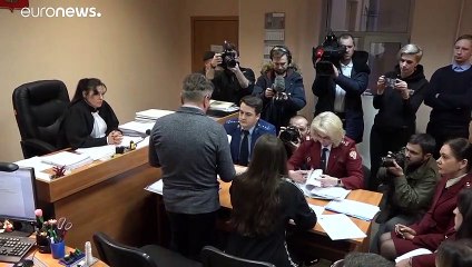 Una joven escapa de la cuarentena por coronavirus en Rusia