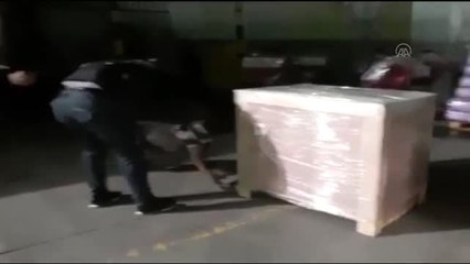 Kargo aktarım merkezinde 11 bin paket kaçak sigara ele geçirildi