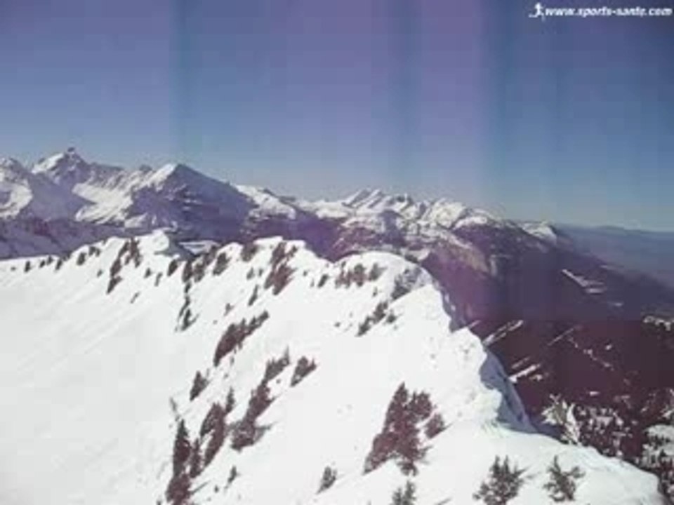 Parapente sur le domaine Samoëns Flaine en hiver