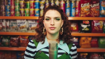 Mae Muller - Therapist