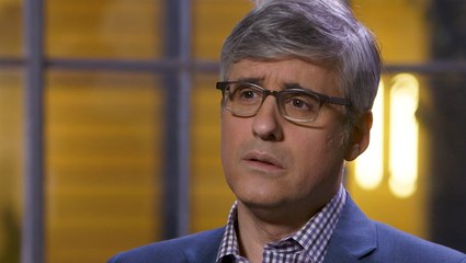 Mo Rocca's favorite Twitter account and least favorite app