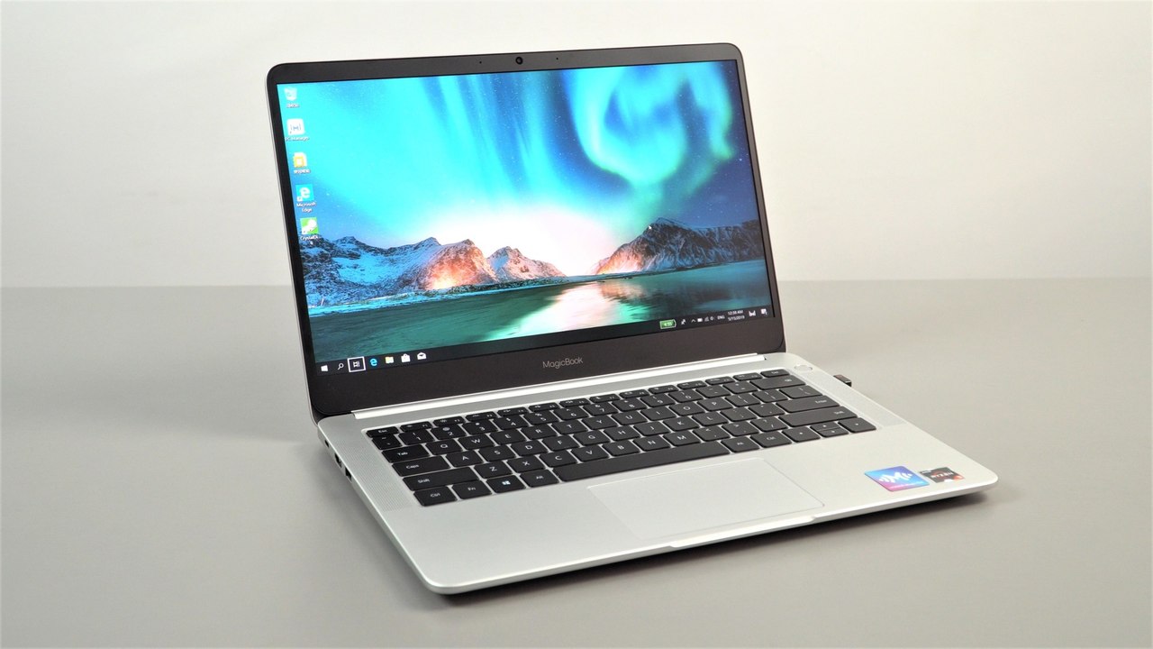 MagicBook Pro: فتح صندوق حاسب Honor المحمول وأب...