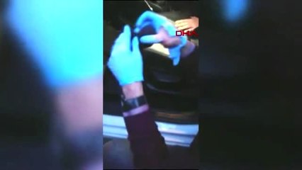 Kadıköy'de direksiyon altına gizlenen uyuşturucu böyle bulundu