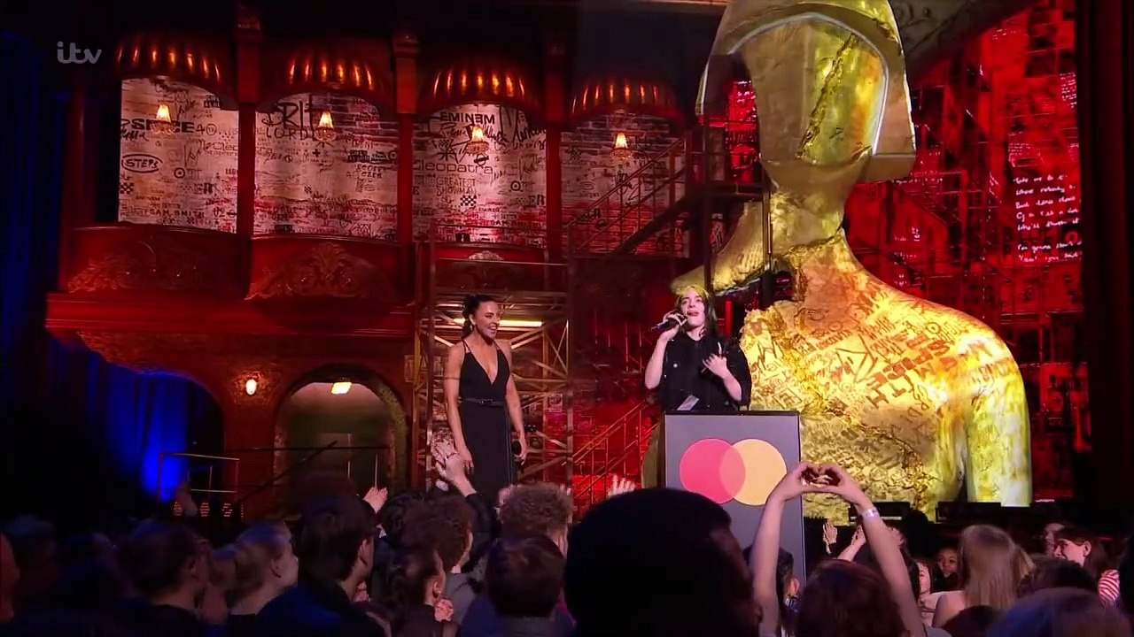 Whitehall & Styles share awkward moment at BRIT Awards