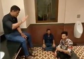 Dhoni Enjoys Bathroom Singing With Parthiv And Piyush