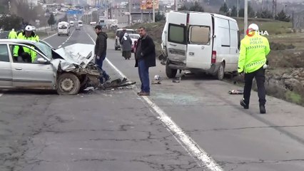Diyarbakır'da zincirleme trafik kazası: 2 ağır yaralı