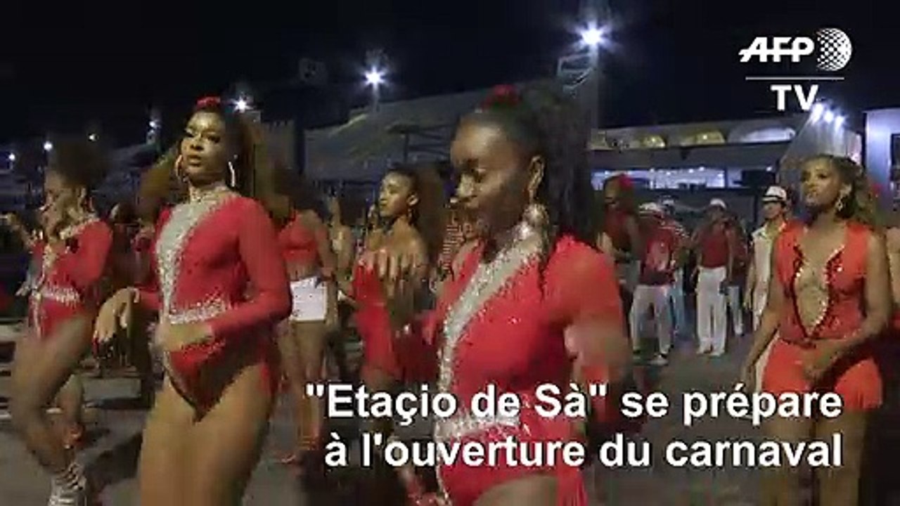 L'école de samba la plus ancienne de Rio, se prépare pour le carnaval
