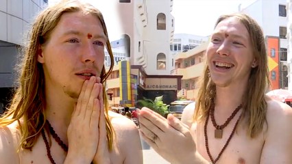 A Sweden based businessman is begging in Coimbatore | மக்களிடம் பிச்சை கேட்கும் தொழிலதிபர்