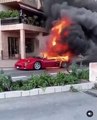 VÍDEO: No podemos dejar de llorar, un Ferrari F40 en llamas en las calles de Mónaco