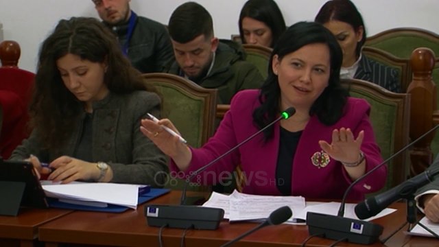 Ora News - Pasuritë kriminale, nga 91 mln euro të sekuestruara janë konfiskuar 30 mijë euro