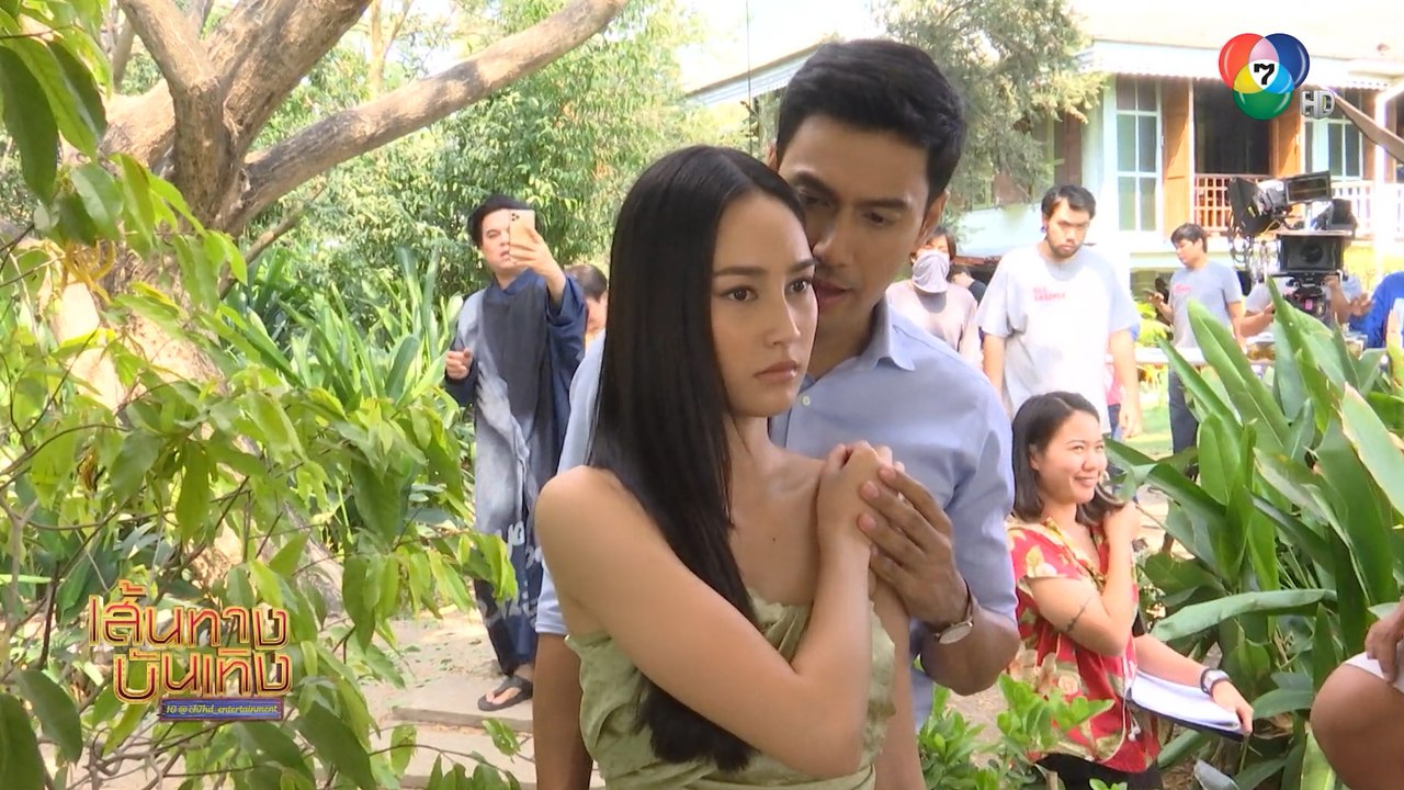 แม่เบี้ย : นาว ทิสานาฏ สวมผ้าแถบงามอย่างไทย สวยจน เอส กันตพงศ์ -  เอ ศุภชัย ก็ชมไม่ขาดปาก