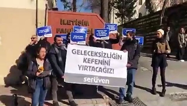 Yaşamına son veren arkadaşları için bir araya gelen İstanbul Üniversitesi öğrencilerine müdahale