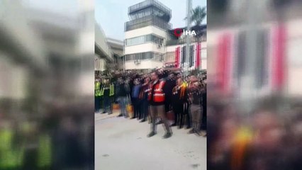 - Halep Havalimanı'na 8 yıl sonra ilk uçuş