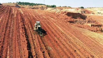 Cat D9R Cat D9T And Komatsu 275AX Bulldozers