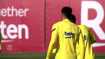 El Barça entrena e intenta abstraerse de las polémicas de la directiva