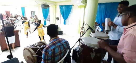 Merengue Cristiano-Hecho a la Mar