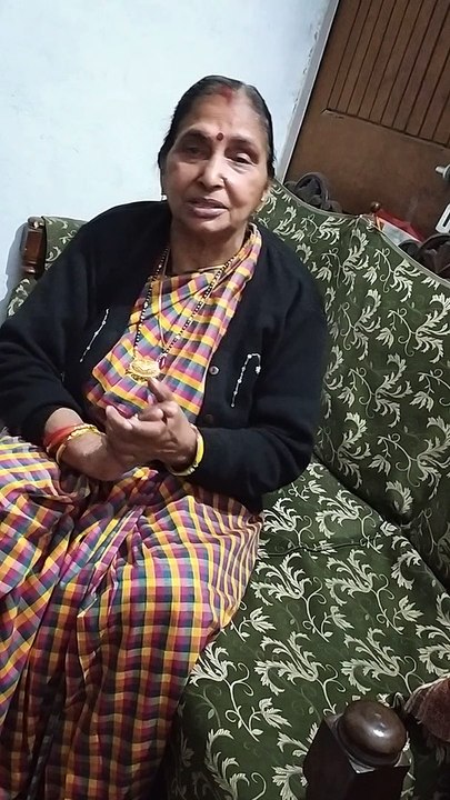 Basaye rahti Bhola dill me teri surat