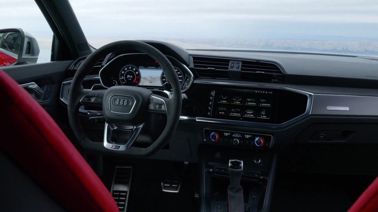 Der neue Audi RS Q3 und der neue Audi RS Q3 Sportback - das Interieur