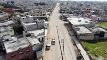 - Rejimin vurduğu Atarib hayalet şehre döndü- Savaş öncesi 50 bin kişinin yaşadığı İdlib'in kuzeydoğusundaki Atarib’te siviller saldırıların ardından şehri terk etti- Suriye’de Esad rejimi ve Rusya’ya ait savaş uçakları günlerdir Ata