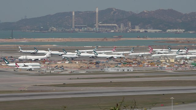 Hong Kong flagship airline Cathay Pacific hit with financial trouble amid coronavirus outbreak
