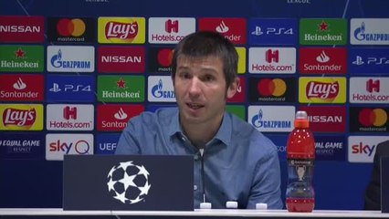Celades: "Es posible remontar. En Mestalla, con nuestra gente, somos fuertes"