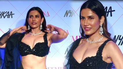 Sonnalli Seygall FLAUNT  her Beauty ASSETS at Nykaa FEMINA BEAUTY AWARDS 2020