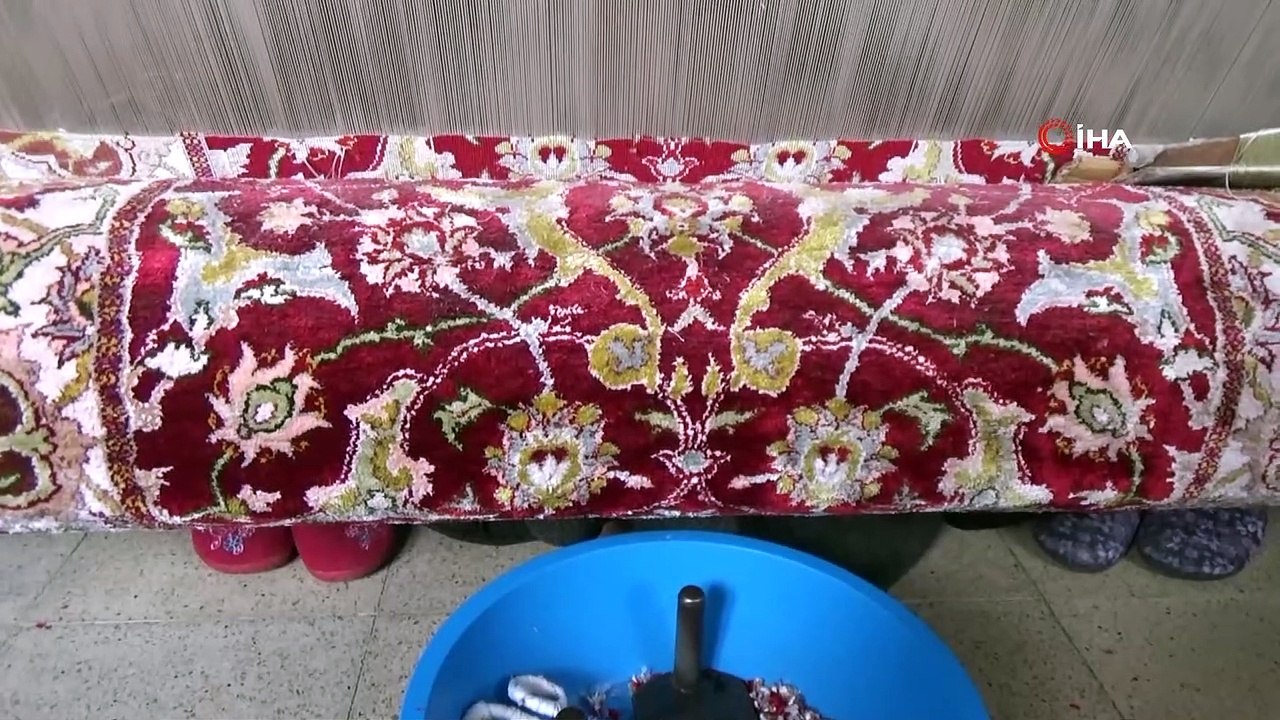 Midyat’ta 40 kadın ipek dokuma kursunda meslek sahibi olacak