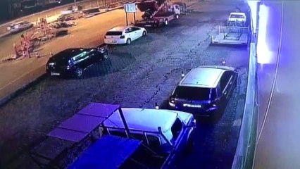 İki otomobil çarpıştı: 1 ölü, 5 yaralı