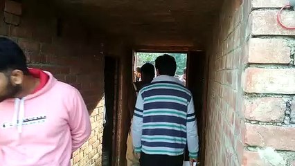 Скачать видео: इटावा:चोरों ने सूने घर से की लाखों रुपए की चोरी