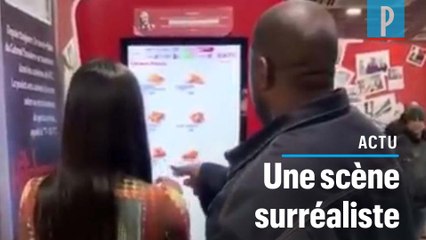 Download Video: Kim Kardashian et Kanye West dans un KFC à Paris, une plaque commémorative installée