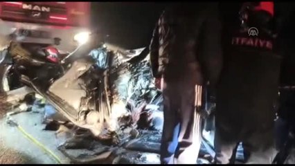 Belediye otobüsü ile otomobilin çarpışması sonucu 1 kişi öldü, 5 kişi yaralandı