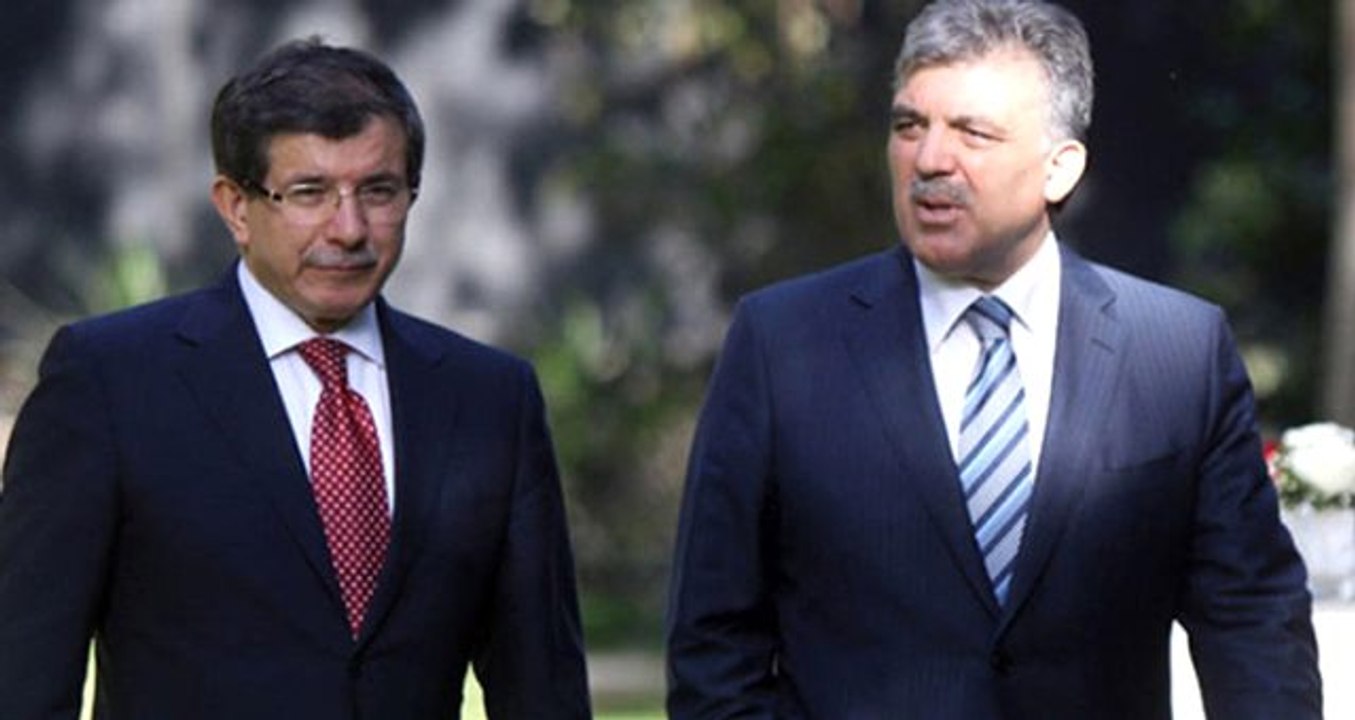 Davutoğlu'ndan Abdullah Gül'e "siyasal İslam" tepkisi: Ezberci buluyorum