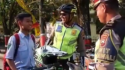 Valentino Rossi kena tilang polisi