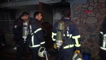 Elektrik sobasından çıkan yangın, evde hasara neden oldu